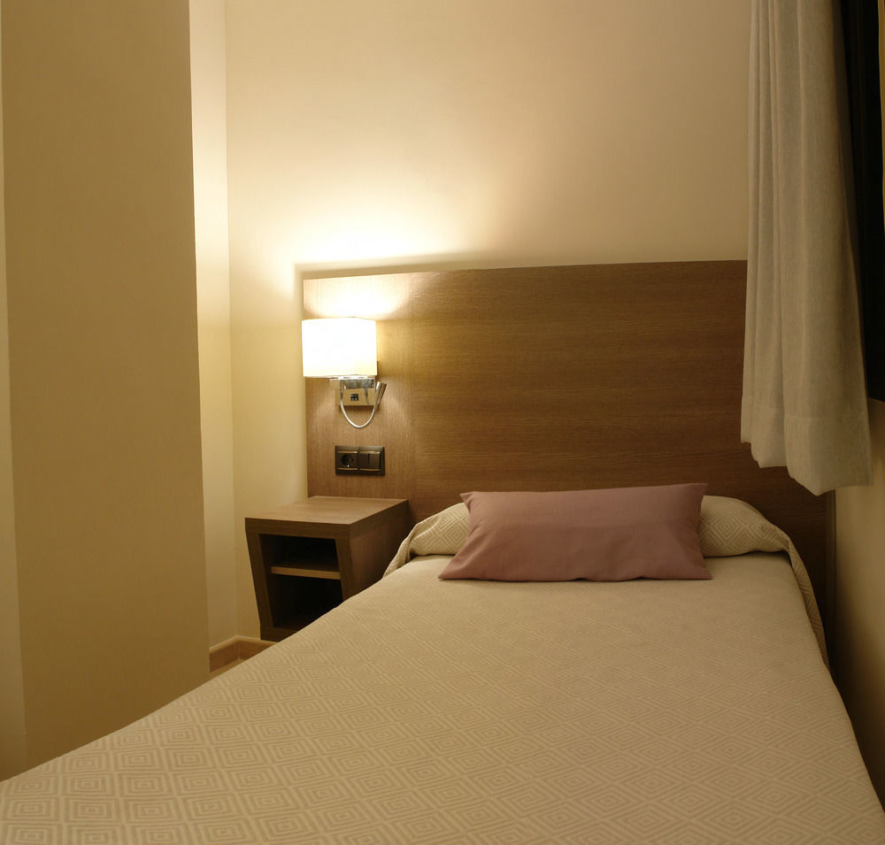 Hotel Avenida Plaza อัลซีรา ภายนอก รูปภาพ