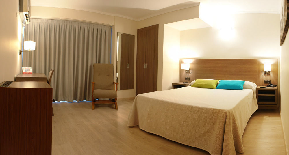 Hotel Avenida Plaza อัลซีรา ภายนอก รูปภาพ