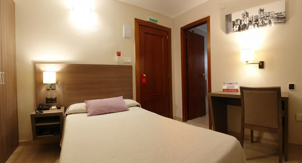 Hotel Avenida Plaza อัลซีรา ภายนอก รูปภาพ