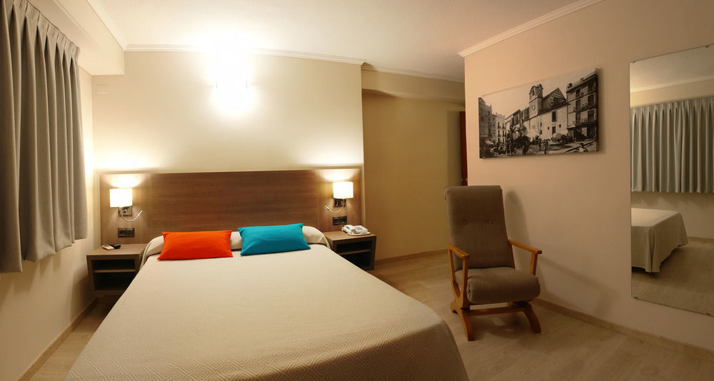 Hotel Avenida Plaza อัลซีรา ภายนอก รูปภาพ
